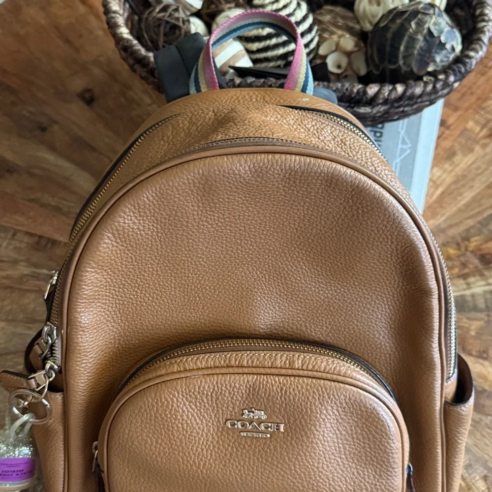 Coach Women's Court  Gold Penny Refined Pebble Leather Backpack C8521 - Picture 2 of 8
